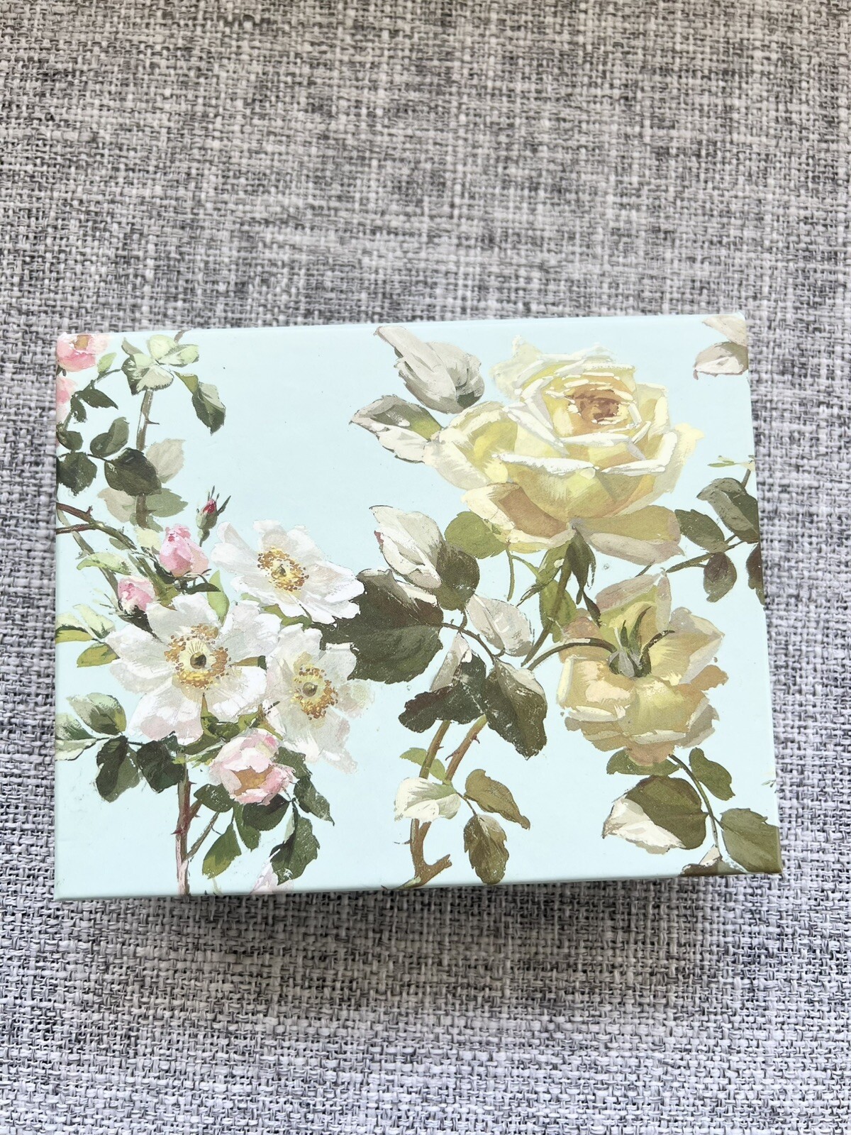 Carol Wilson Rose Garden Blank 8 Cards In Box Roses Flower Made USA Green
