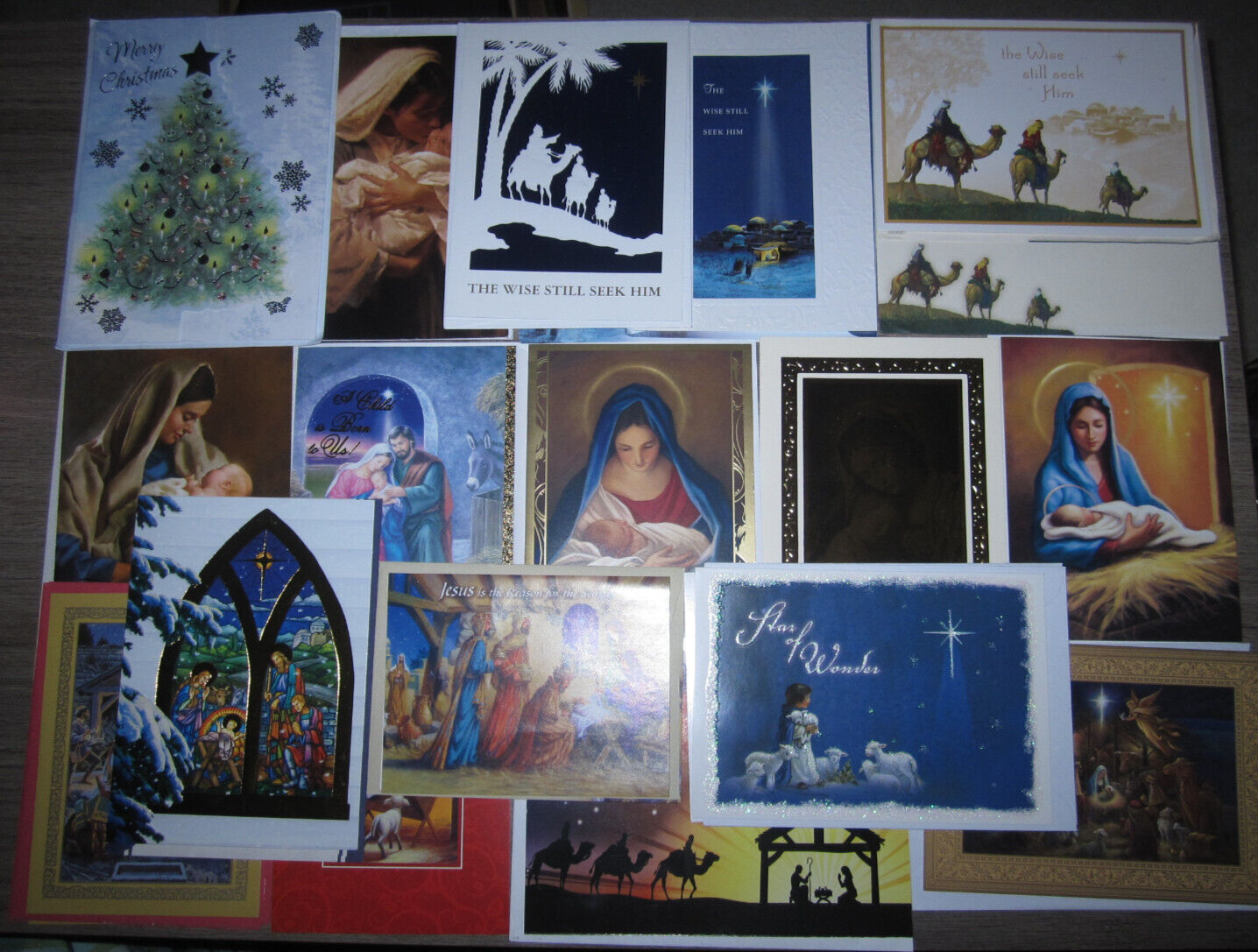 Lot of 25 religious Christmas cards, Madonna & child, manger scenes, 3 wise men