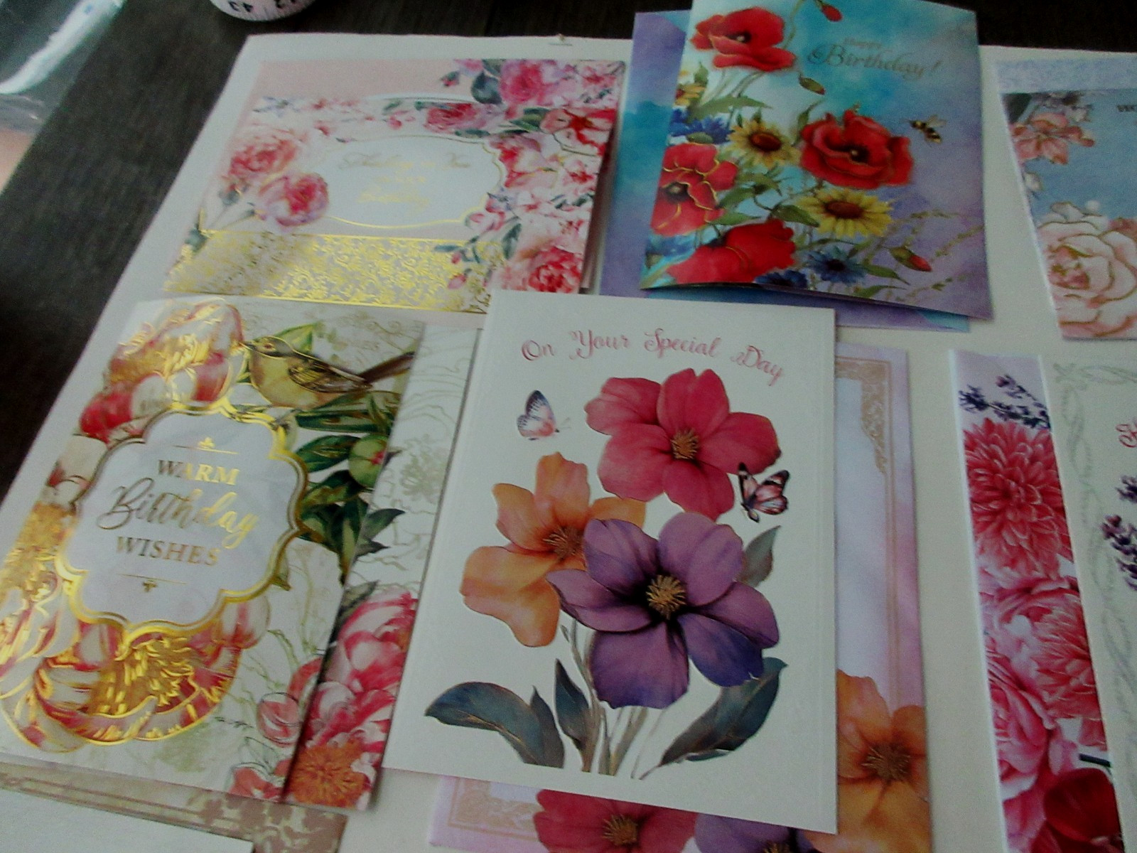 12 Happy Birthday Greeting Card/Envelops Someone Special Happiness 5 1/2″x7 3/4″