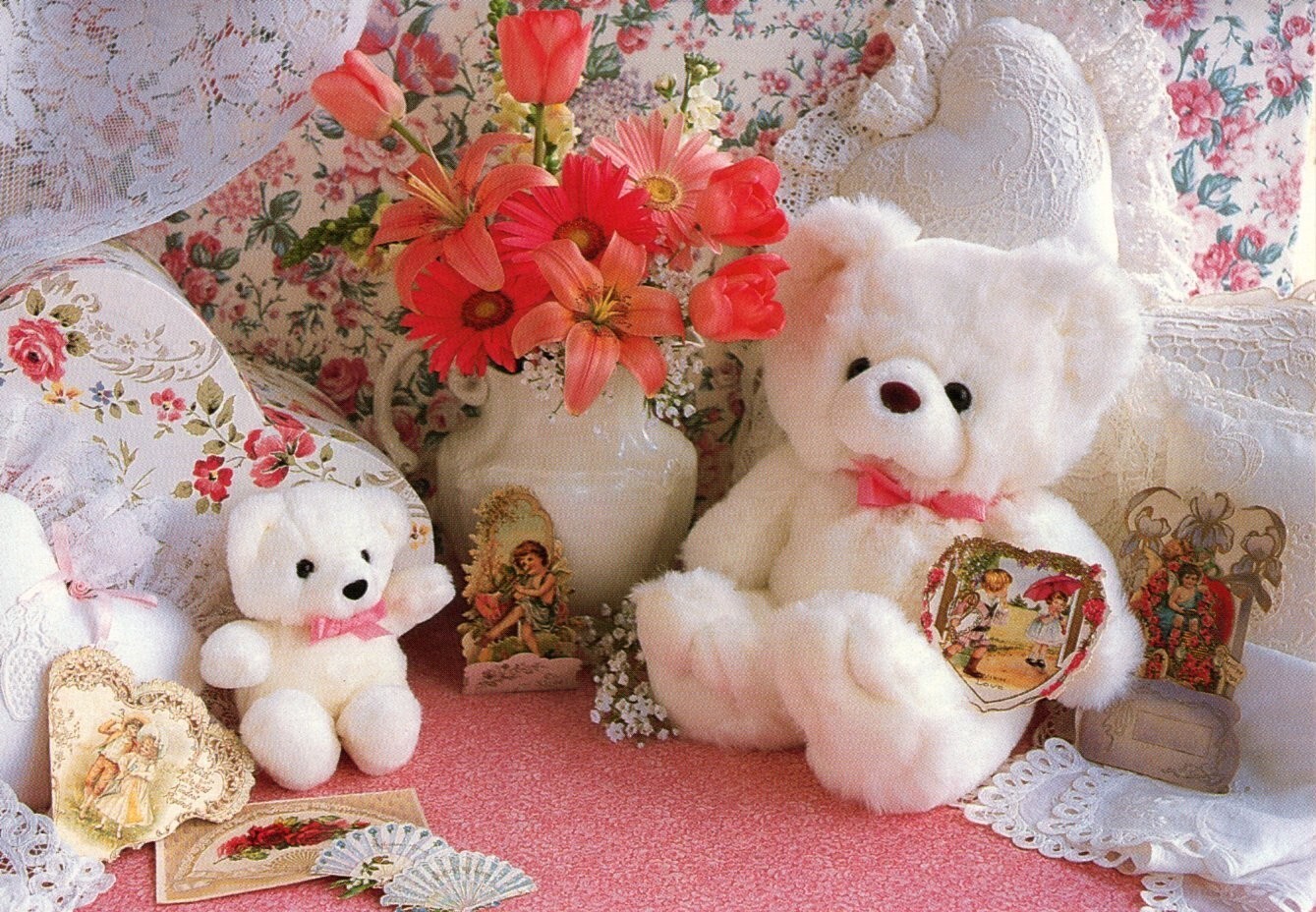 Happy Birthday White Teddy Bear Bears Fan Fans Rose Roses Greeting Card