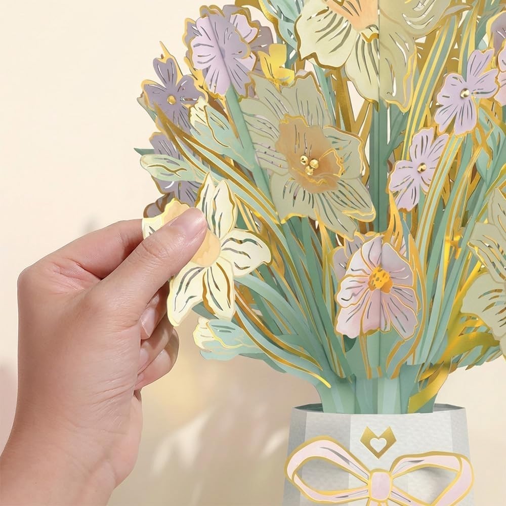 Luxury Gilded Daffodil Pop-Up Bouquet for Special Occasions