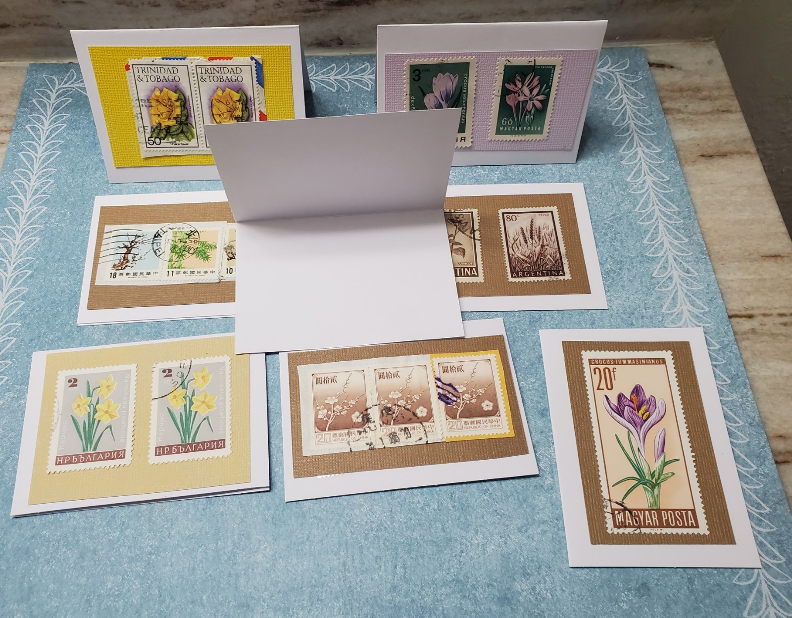 8 International Flower Stamps Gift Cards
