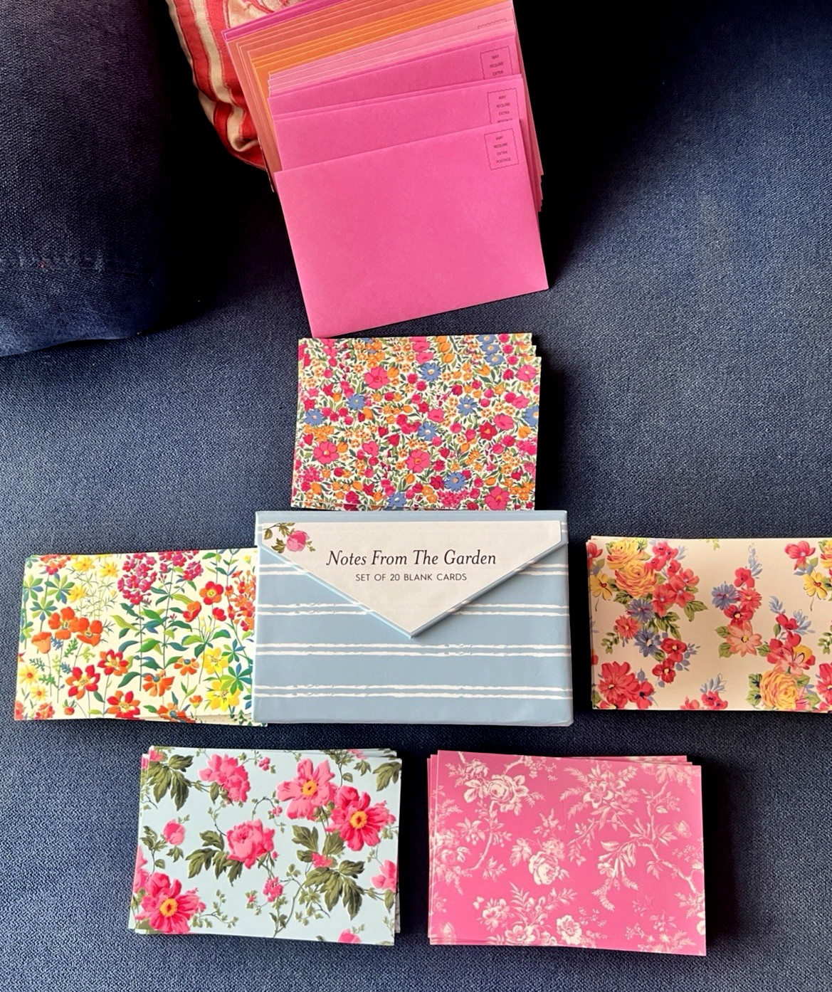 LAURA ASHLEY Notes From The Garden 20 Blank Card Set Floral Embossed BEAUTIFUL